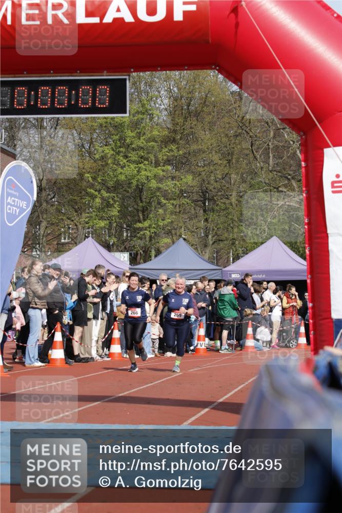 13.04.2025 - Hammer Lauf A. Gomolzig http://msf.ph/oto/7642595 13.04.2025 10:59:41 Ziel 265, 266 meine-sportfotos.de