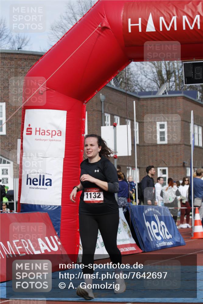 13.04.2025 - Hammer Lauf A. Gomolzig http://msf.ph/oto/7642697 13.04.2025 10:57:24 Ziel 1131, 1132 meine-sportfotos.de