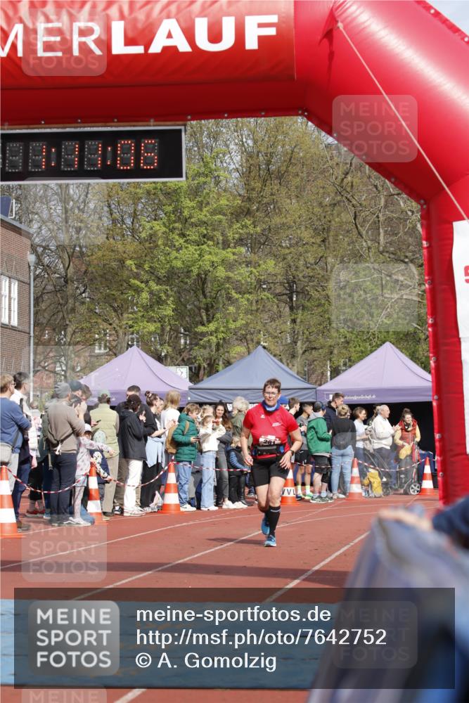 13.04.2025 - Hammer Lauf A. Gomolzig http://msf.ph/oto/7642752 13.04.2025 10:57:05 Ziel 281 meine-sportfotos.de