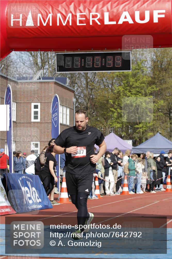 13.04.2025 - Hammer Lauf A. Gomolzig http://msf.ph/oto/7642792 13.04.2025 10:56:38 Ziel 905, 1887 meine-sportfotos.de