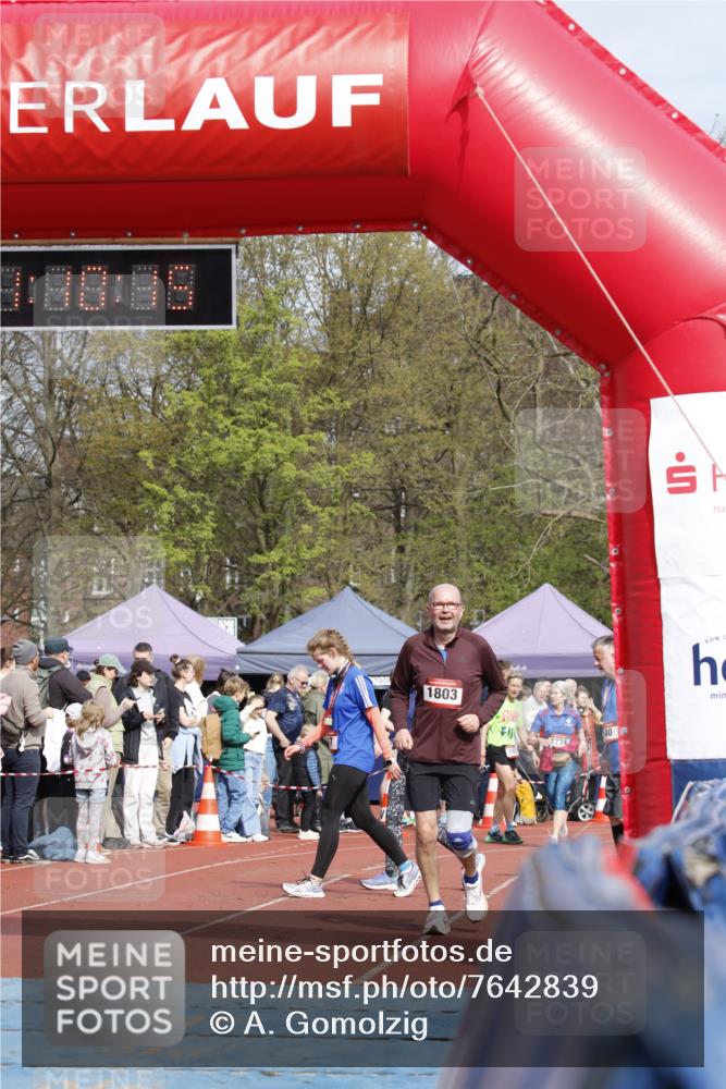 13.04.2025 - Hammer Lauf A. Gomolzig http://msf.ph/oto/7642839 13.04.2025 10:56:15 Ziel 1142, 1803 meine-sportfotos.de