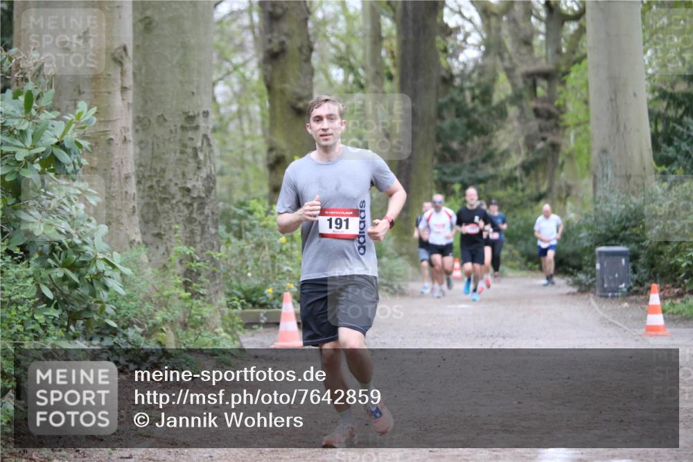 13.04.2025 - Hammer Lauf Jannik Wohlers http://msf.ph/oto/7642859 13.04.2025 11:58:42 Laufen 191 meine-sportfotos.de