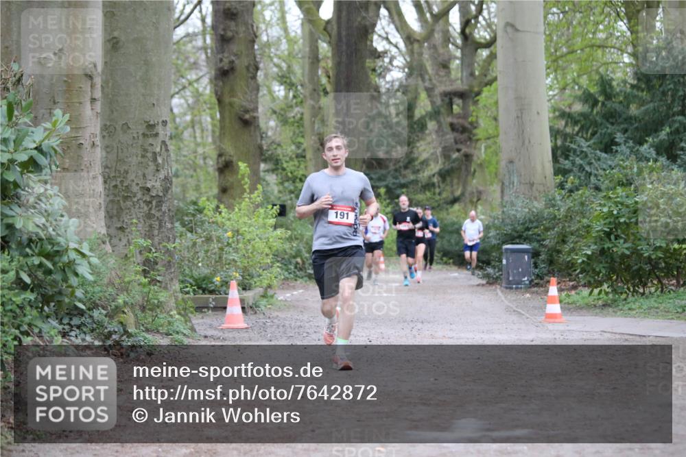 13.04.2025 - Hammer Lauf Jannik Wohlers http://msf.ph/oto/7642872 13.04.2025 11:58:41 Laufen 191 meine-sportfotos.de