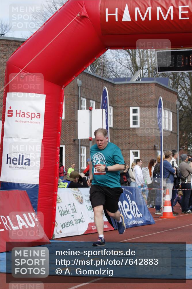 13.04.2025 - Hammer Lauf A. Gomolzig http://msf.ph/oto/7642883 13.04.2025 10:55:48 Ziel 1011 meine-sportfotos.de