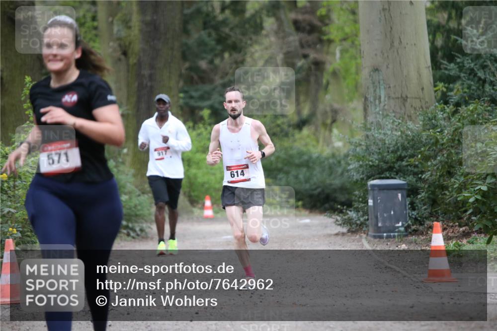 13.04.2025 - Hammer Lauf Jannik Wohlers http://msf.ph/oto/7642962 13.04.2025 11:58:20 Laufen 571, 917, 614 meine-sportfotos.de