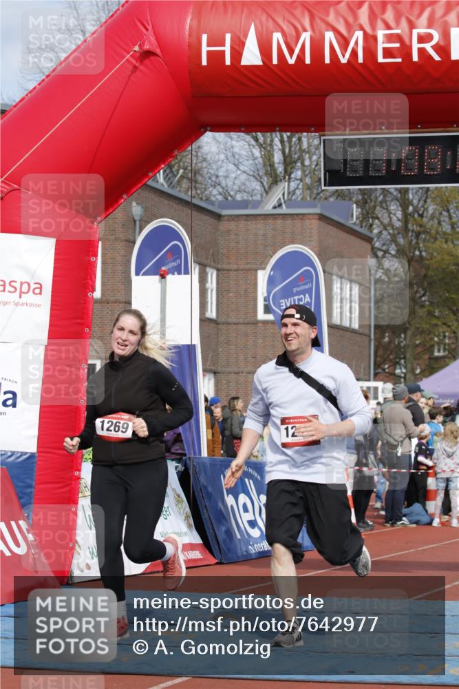 13.04.2025 - Hammer Lauf A. Gomolzig http://msf.ph/oto/7642977 13.04.2025 10:54:24 Ziel 871, 1269, 1270 meine-sportfotos.de