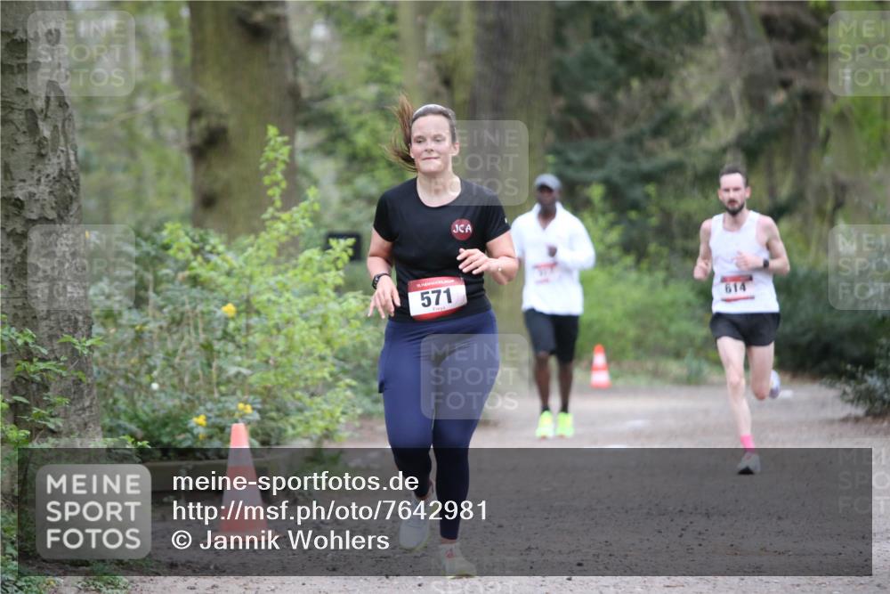 13.04.2025 - Hammer Lauf Jannik Wohlers http://msf.ph/oto/7642981 13.04.2025 11:58:18 Laufen 15, 571, 614 meine-sportfotos.de