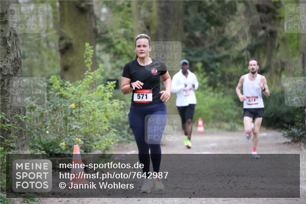 13.04.2025 - Hammer Lauf Jannik Wohlers http://msf.ph/oto/7642987 13.04.2025 11:58:18 Laufen 15, 571, 614 meine-sportfotos.de