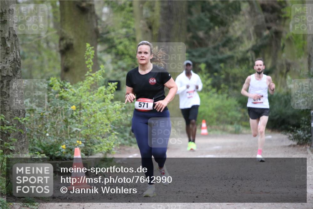 13.04.2025 - Hammer Lauf Jannik Wohlers http://msf.ph/oto/7642990 13.04.2025 11:58:18 Laufen 571 meine-sportfotos.de