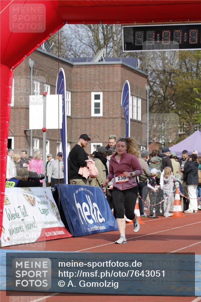 13.04.2025 - Hammer Lauf A. Gomolzig http://msf.ph/oto/7643051 13.04.2025 10:53:05 Ziel 230, 570, 1045 meine-sportfotos.de