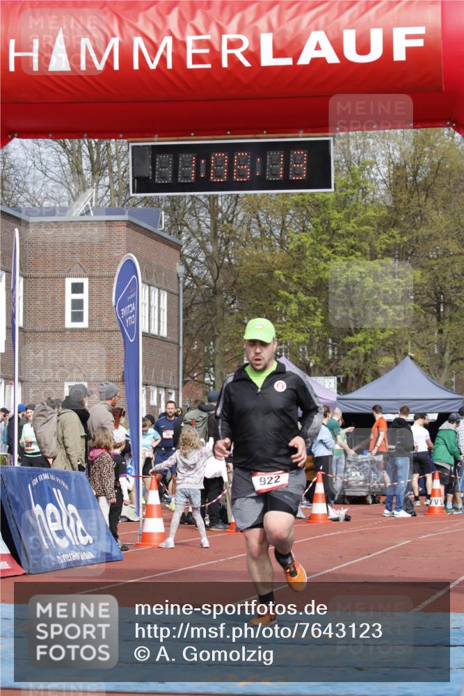 13.04.2025 - Hammer Lauf A. Gomolzig http://msf.ph/oto/7643123 13.04.2025 10:52:13 Ziel 562, 922 meine-sportfotos.de