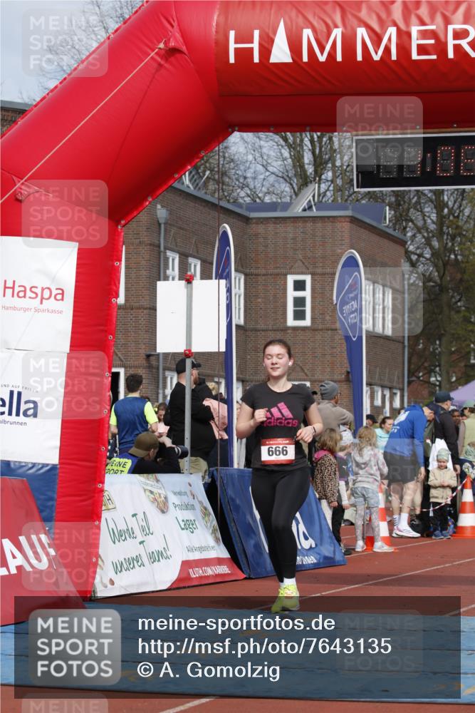 13.04.2025 - Hammer Lauf A. Gomolzig http://msf.ph/oto/7643135 13.04.2025 10:52:05 Ziel 562, 666, 1053 meine-sportfotos.de