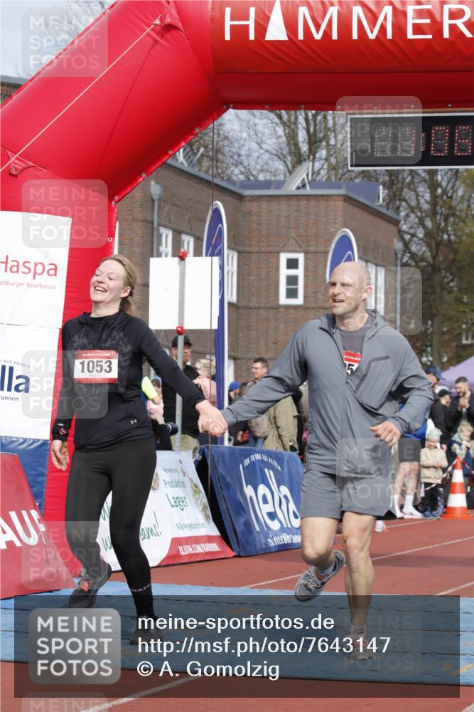 13.04.2025 - Hammer Lauf A. Gomolzig http://msf.ph/oto/7643147 13.04.2025 10:51:59 Ziel 1053, 1054 meine-sportfotos.de