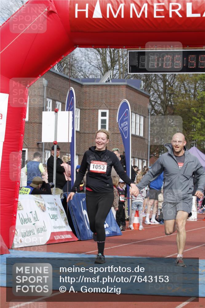 13.04.2025 - Hammer Lauf A. Gomolzig http://msf.ph/oto/7643153 13.04.2025 10:51:58 Ziel 1053, 1054 meine-sportfotos.de