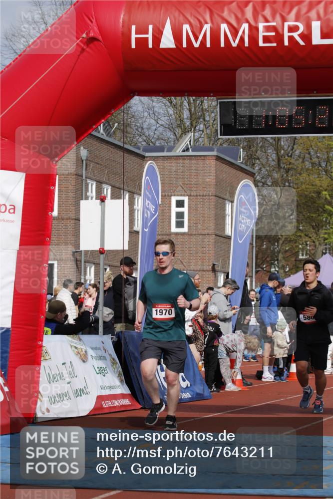 13.04.2025 - Hammer Lauf A. Gomolzig http://msf.ph/oto/7643211 13.04.2025 10:51:21 Ziel 580, 1970 meine-sportfotos.de