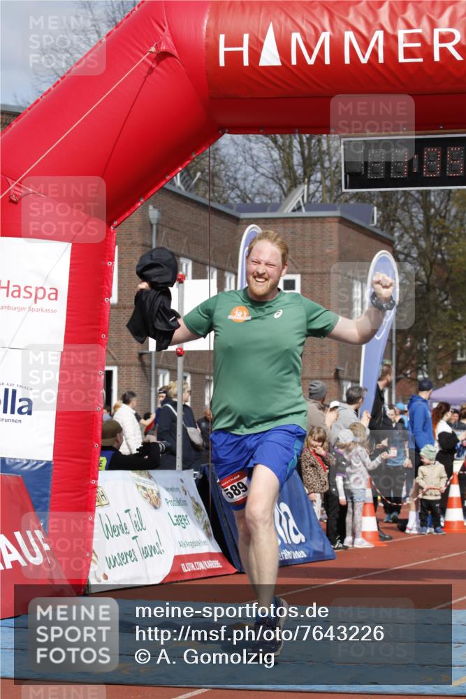 13.04.2025 - Hammer Lauf A. Gomolzig http://msf.ph/oto/7643226 13.04.2025 10:51:03 Ziel 589, 1752, 1753 meine-sportfotos.de