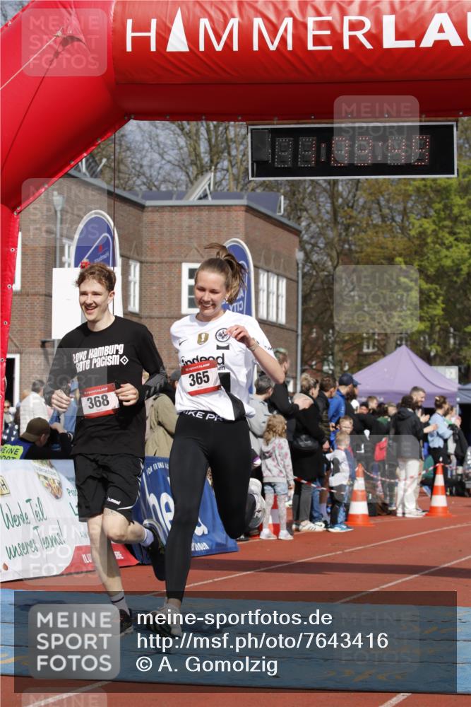 13.04.2025 - Hammer Lauf A. Gomolzig http://msf.ph/oto/7643416 13.04.2025 10:49:49 Ziel 365, 368, 895 meine-sportfotos.de
