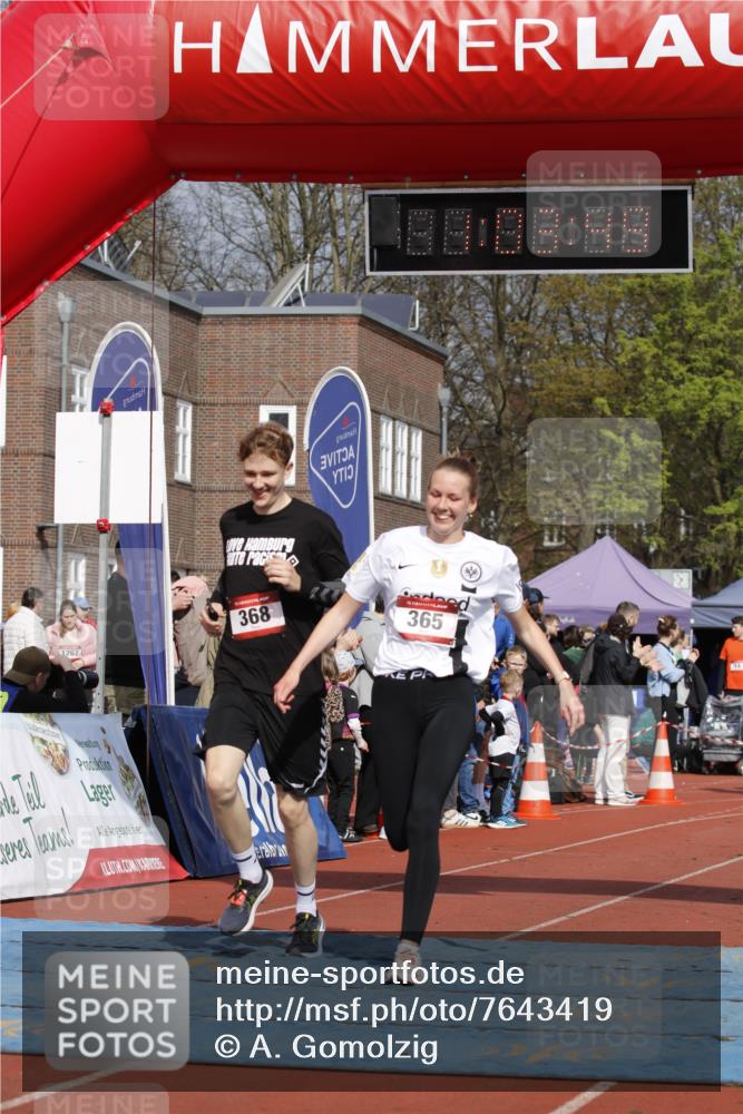 13.04.2025 - Hammer Lauf A. Gomolzig http://msf.ph/oto/7643419 13.04.2025 10:49:49 Ziel 365, 368, 895 meine-sportfotos.de