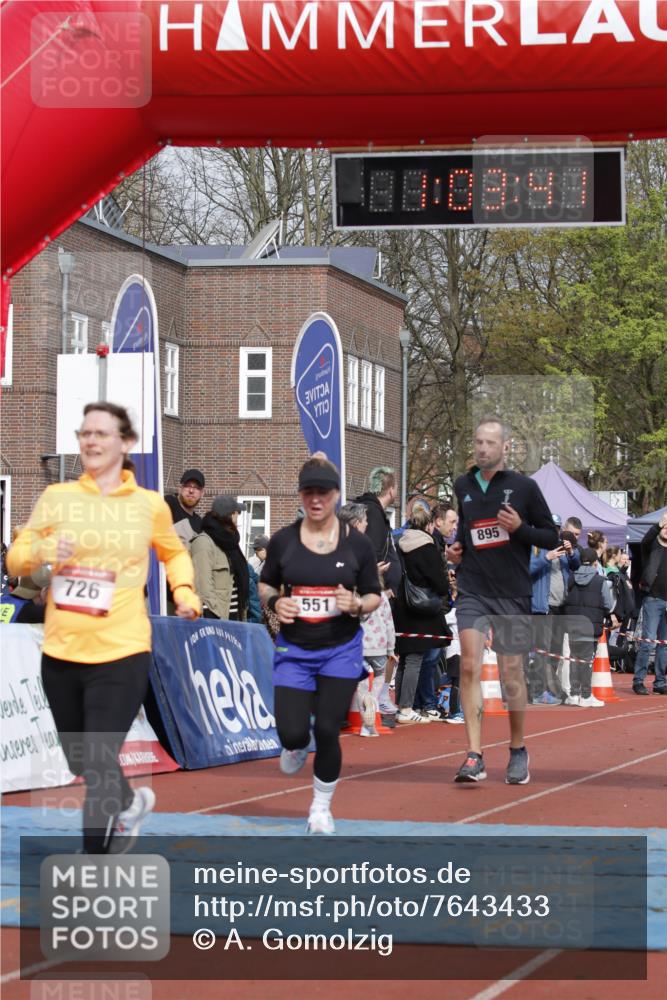 13.04.2025 - Hammer Lauf A. Gomolzig http://msf.ph/oto/7643433 13.04.2025 10:49:41 Ziel 142, 551, 726, 753, 895 meine-sportfotos.de