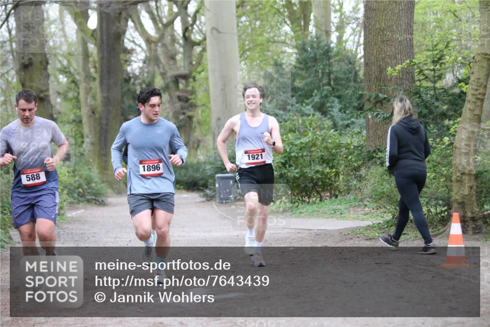 13.04.2025 - Hammer Lauf Jannik Wohlers http://msf.ph/oto/7643439 13.04.2025 11:56:45 Laufen 588, 1896, 1921 meine-sportfotos.de