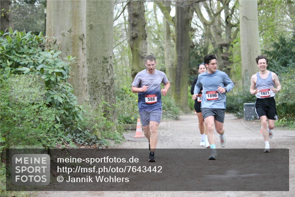 13.04.2025 - Hammer Lauf Jannik Wohlers http://msf.ph/oto/7643442 13.04.2025 11:56:44 Laufen 588, 1896, 32, 1921 meine-sportfotos.de