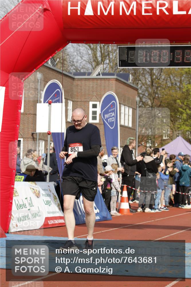 13.04.2025 - Hammer Lauf A. Gomolzig http://msf.ph/oto/7643681 13.04.2025 10:46:32 Ziel 156, 853, 1111, 1271, 1788, 1827 meine-sportfotos.de