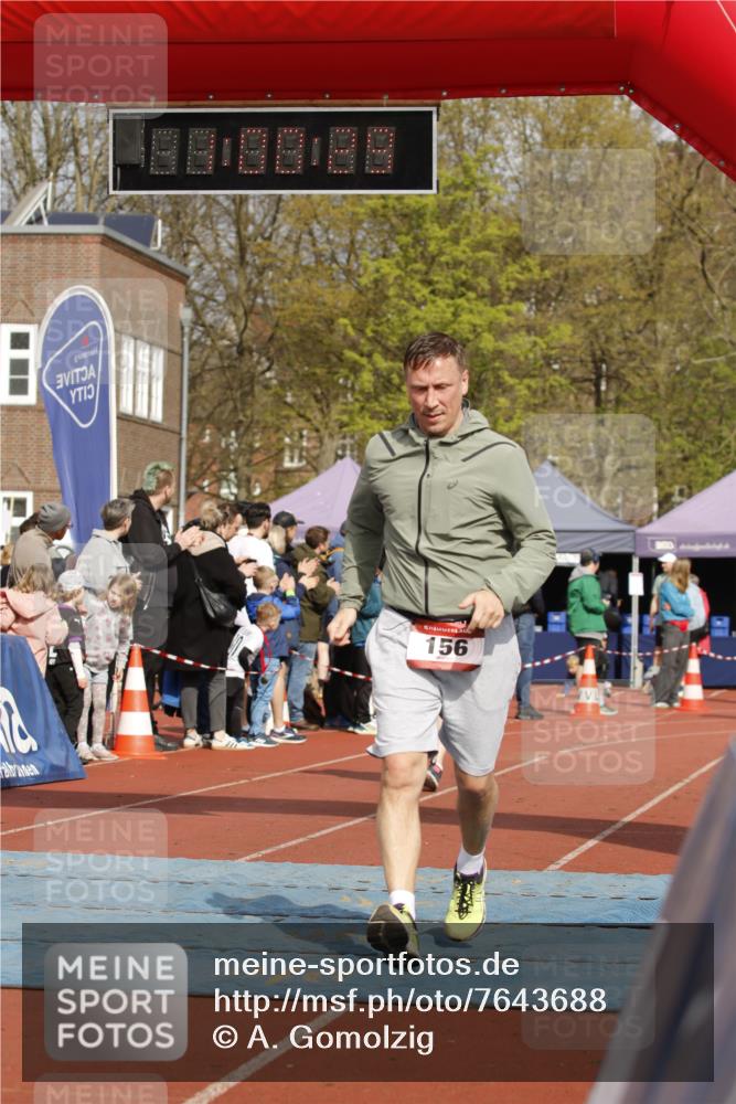 13.04.2025 - Hammer Lauf A. Gomolzig http://msf.ph/oto/7643688 13.04.2025 10:46:28 Ziel 156, 853, 1827 meine-sportfotos.de