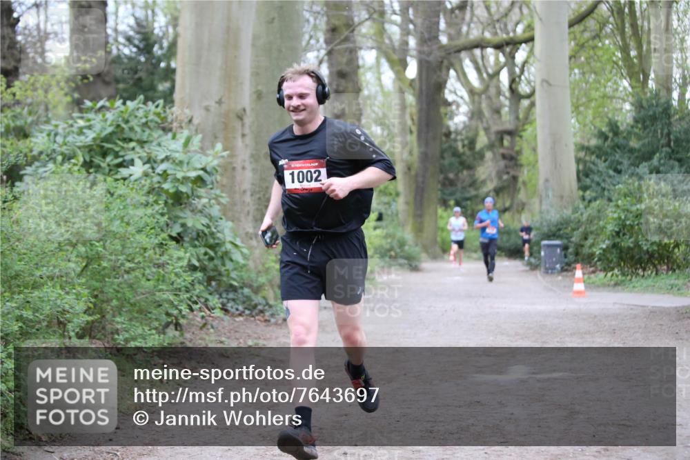 13.04.2025 - Hammer Lauf Jannik Wohlers http://msf.ph/oto/7643697 13.04.2025 11:55:35 Laufen 1002 meine-sportfotos.de