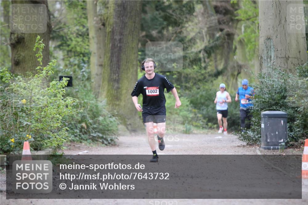 13.04.2025 - Hammer Lauf Jannik Wohlers http://msf.ph/oto/7643732 13.04.2025 11:55:28 Laufen 1002 meine-sportfotos.de