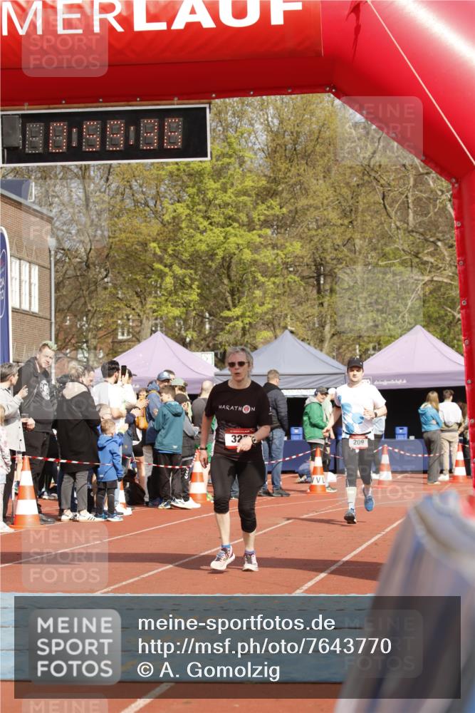 13.04.2025 - Hammer Lauf A. Gomolzig http://msf.ph/oto/7643770 13.04.2025 10:45:36 Ziel 110, 125, 209, 323 meine-sportfotos.de