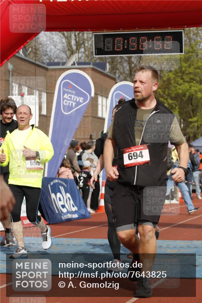 13.04.2025 - Hammer Lauf A. Gomolzig http://msf.ph/oto/7643825 13.04.2025 10:44:52 Ziel 181, 311, 694, 695, 823, 1927, 1928, 1986 meine-sportfotos.de