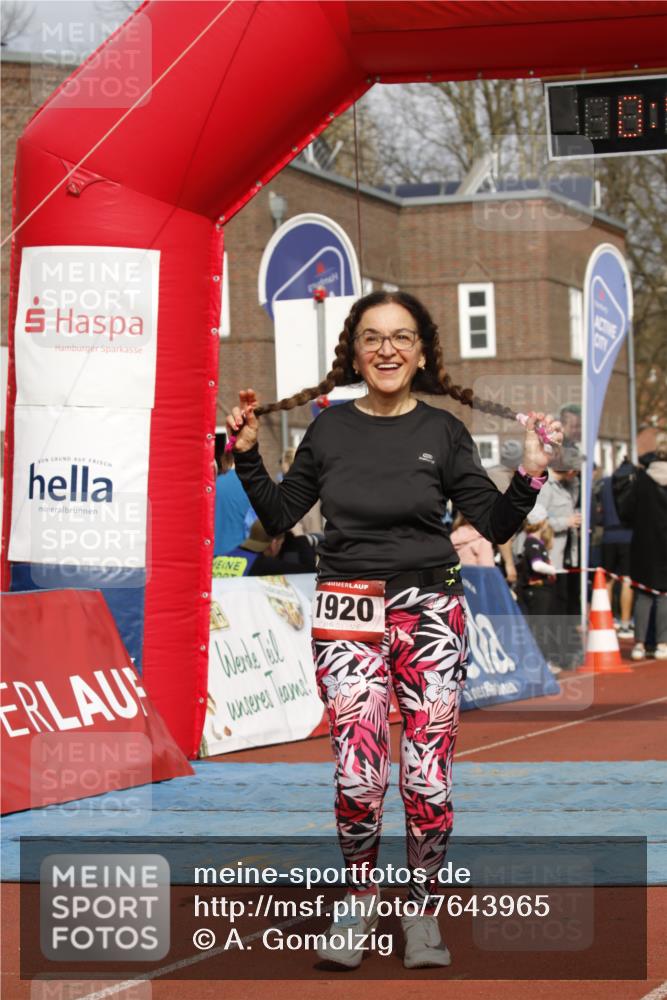 13.04.2025 - Hammer Lauf A. Gomolzig http://msf.ph/oto/7643965 13.04.2025 10:43:47 Ziel 136, 146, 1588, 1920, 1968 meine-sportfotos.de