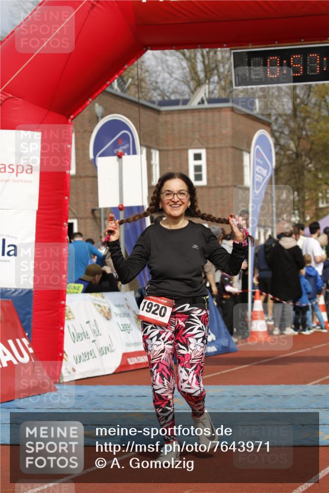 13.04.2025 - Hammer Lauf A. Gomolzig http://msf.ph/oto/7643971 13.04.2025 10:43:47 Ziel 136, 146, 1588, 1920, 1968 meine-sportfotos.de