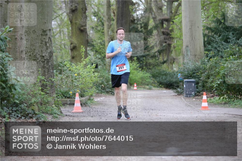 13.04.2025 - Hammer Lauf Jannik Wohlers http://msf.ph/oto/7644015 13.04.2025 11:54:24 Laufen 251 meine-sportfotos.de