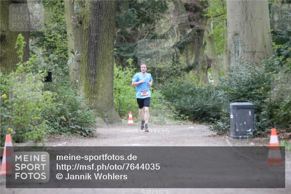 13.04.2025 - Hammer Lauf Jannik Wohlers http://msf.ph/oto/7644035 13.04.2025 11:54:16 Laufen 251 meine-sportfotos.de