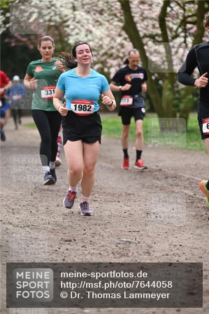 13.04.2025 - Hammer Lauf Dr. Thomas Lammeyer http://msf.ph/oto/7644058 13.04.2025 10:13:32 Laufen 331, 15, 1982, 113, 15 meine-sportfotos.de