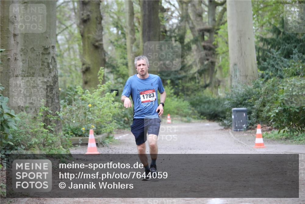 13.04.2025 - Hammer Lauf Jannik Wohlers http://msf.ph/oto/7644059 13.04.2025 11:54:03 Laufen 1783 meine-sportfotos.de