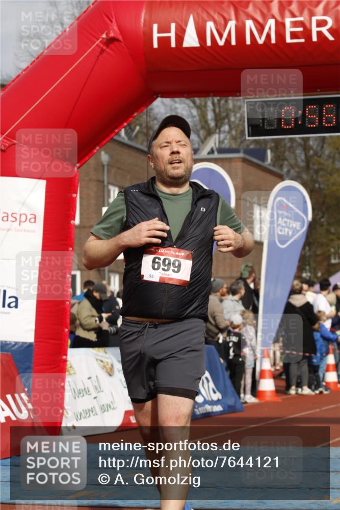 13.04.2025 - Hammer Lauf A. Gomolzig http://msf.ph/oto/7644121 13.04.2025 10:42:43 Ziel 699, 725 meine-sportfotos.de