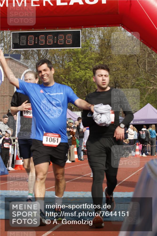 13.04.2025 - Hammer Lauf A. Gomolzig http://msf.ph/oto/7644151 13.04.2025 10:42:25 Ziel 525, 526, 550, 772, 926, 1061, 1079, 1990 meine-sportfotos.de