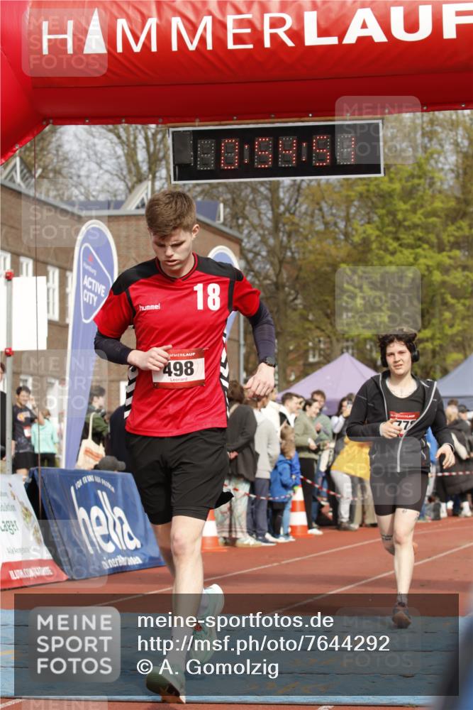 13.04.2025 - Hammer Lauf A. Gomolzig http://msf.ph/oto/7644292 13.04.2025 10:40:50 Ziel 498, 1778, 1782 meine-sportfotos.de