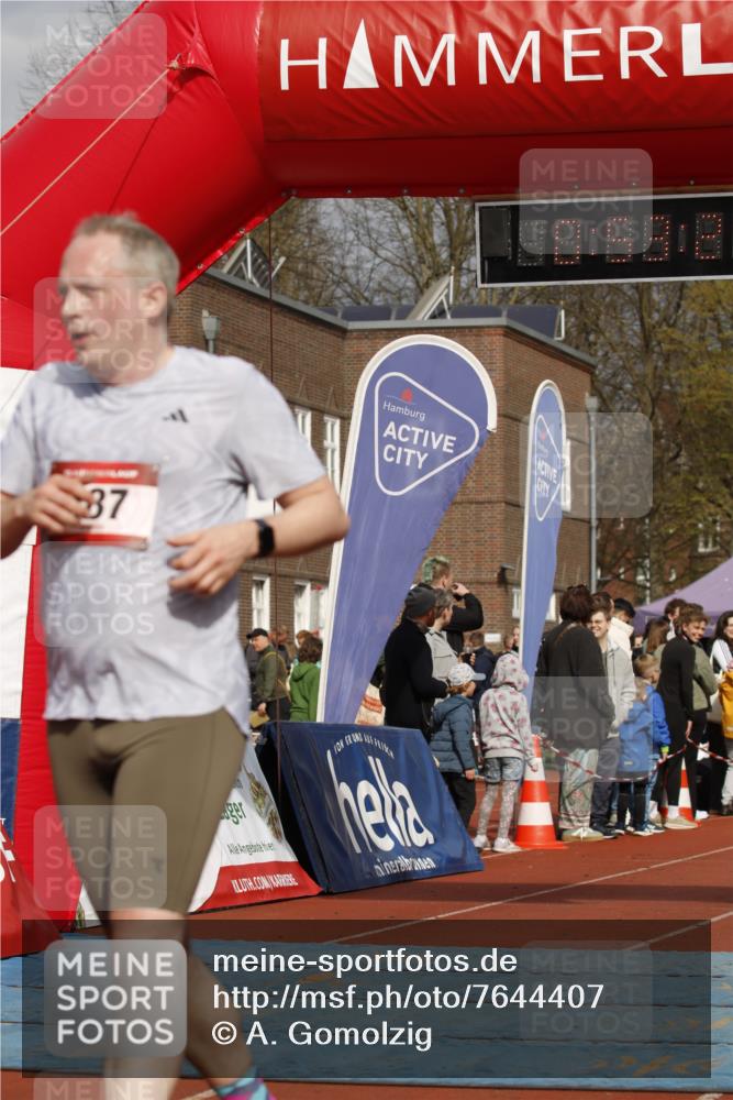 13.04.2025 - Hammer Lauf A. Gomolzig http://msf.ph/oto/7644407 13.04.2025 10:39:24 Ziel 387, 646, 904, 1799 meine-sportfotos.de