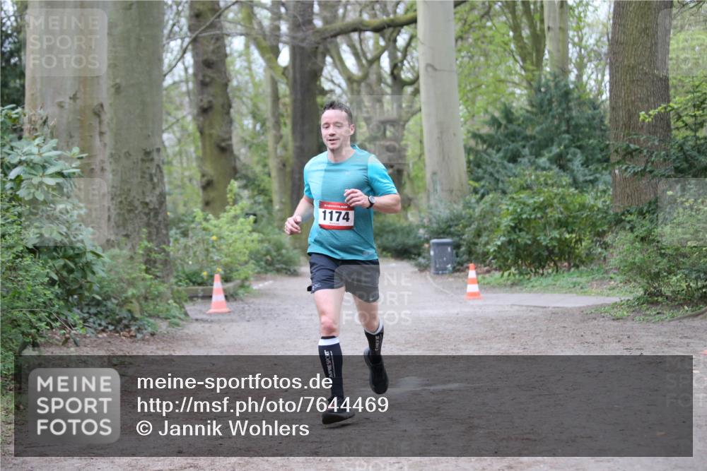 13.04.2025 - Hammer Lauf Jannik Wohlers http://msf.ph/oto/7644469 13.04.2025 11:52:29 Laufen 1174 meine-sportfotos.de