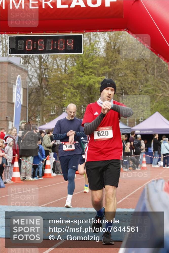 13.04.2025 - Hammer Lauf A. Gomolzig http://msf.ph/oto/7644561 13.04.2025 10:37:03 Ziel 122, 620, 769, 1182, 1795 meine-sportfotos.de