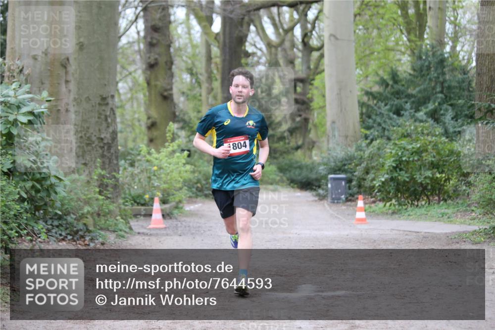 13.04.2025 - Hammer Lauf Jannik Wohlers http://msf.ph/oto/7644593 13.04.2025 11:51:27 Laufen 804 meine-sportfotos.de