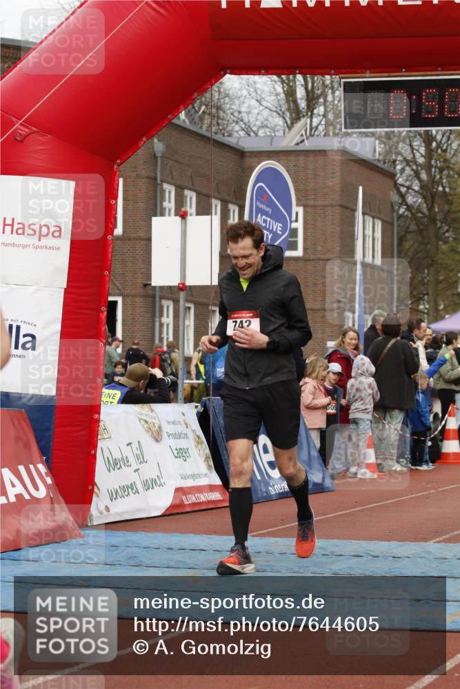 13.04.2025 - Hammer Lauf A. Gomolzig http://msf.ph/oto/7644605 13.04.2025 10:36:45 Ziel 314, 742 meine-sportfotos.de