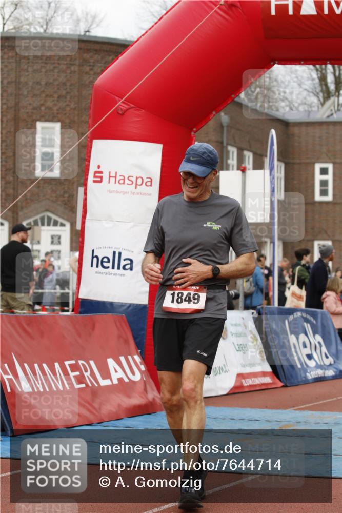 13.04.2025 - Hammer Lauf A. Gomolzig http://msf.ph/oto/7644714 13.04.2025 10:36:08 Ziel 1849 meine-sportfotos.de