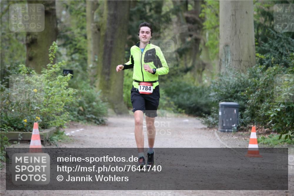 13.04.2025 - Hammer Lauf Jannik Wohlers http://msf.ph/oto/7644740 13.04.2025 11:50:16 Laufen 1784 meine-sportfotos.de