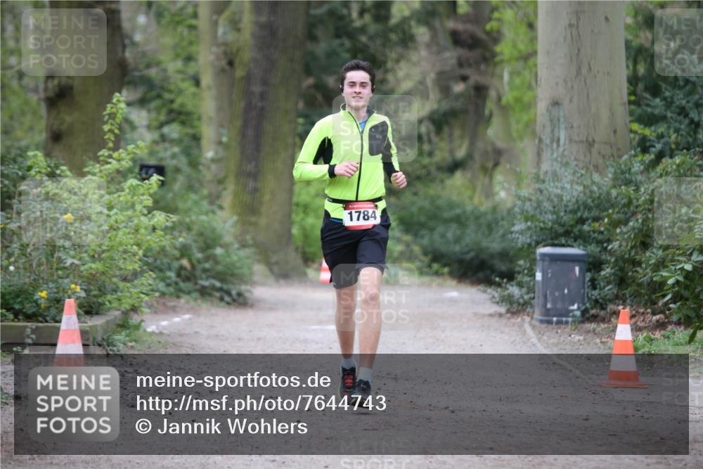 13.04.2025 - Hammer Lauf Jannik Wohlers http://msf.ph/oto/7644743 13.04.2025 11:50:16 Laufen 1784 meine-sportfotos.de