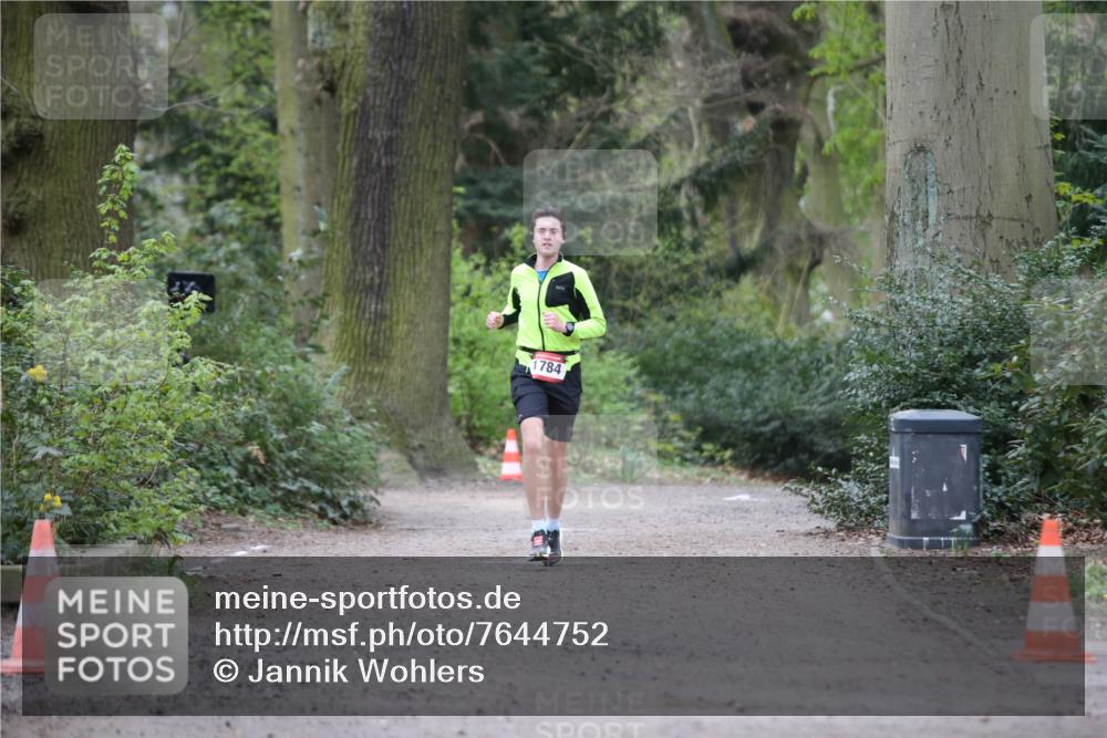 13.04.2025 - Hammer Lauf Jannik Wohlers http://msf.ph/oto/7644752 13.04.2025 11:50:12 Laufen 1784 meine-sportfotos.de
