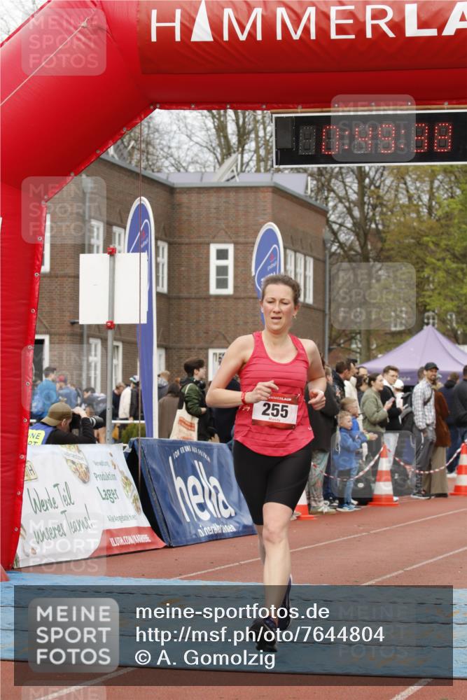 13.04.2025 - Hammer Lauf A. Gomolzig http://msf.ph/oto/7644804 13.04.2025 10:35:38 Ziel 255, 328, 740, 1143, 1944, 1949 meine-sportfotos.de